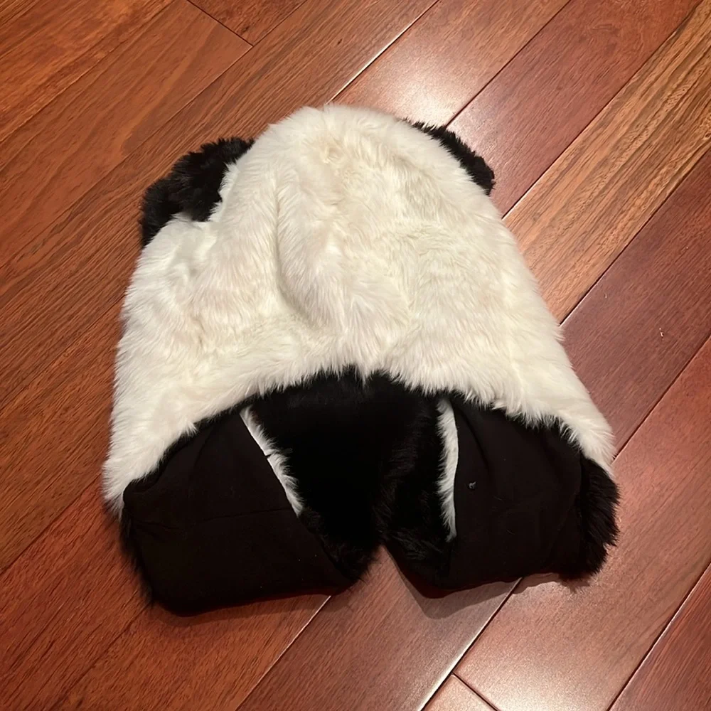 🐼 Panda 3 in 1 scarf hat and mittens! 🐼 - Picture 4 of 8